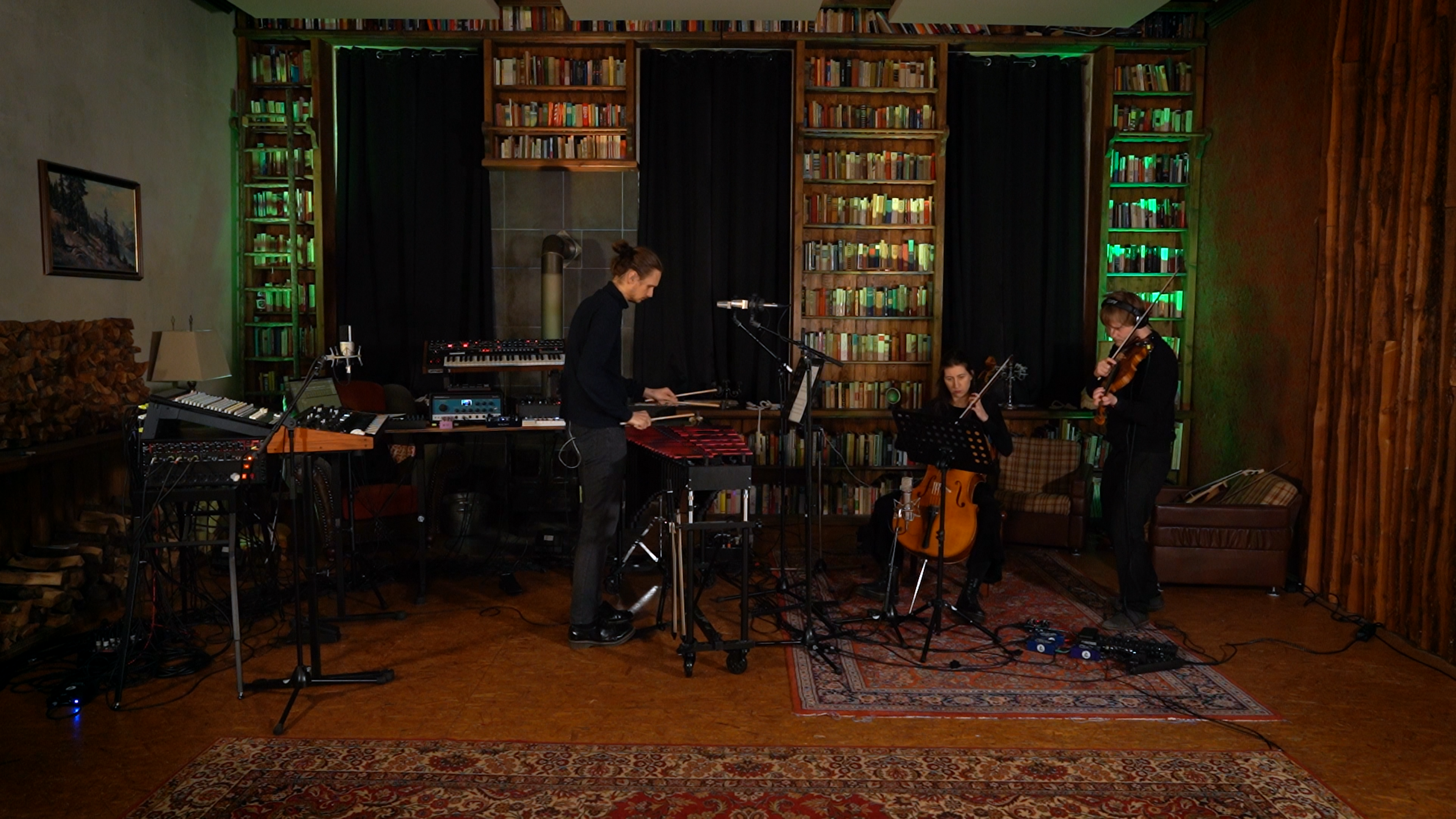 Sebastian Grunewald Ensemble live: Barockstreicher, Marimba und Elektronik